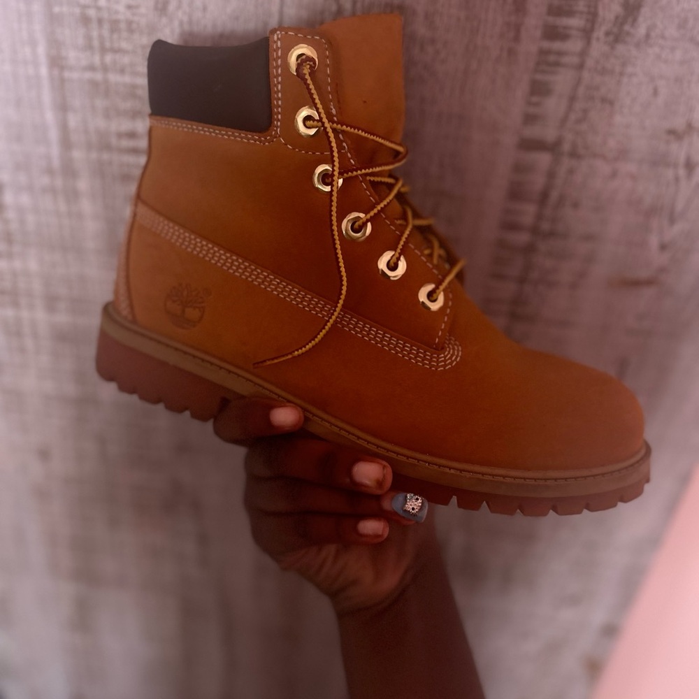 Brown Lug Sole Boot - Picture 4 of 4